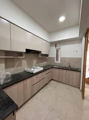 Kitchen in 3 BHK Builder Floor at Smart World Orchard, Sector 61 – for Rent