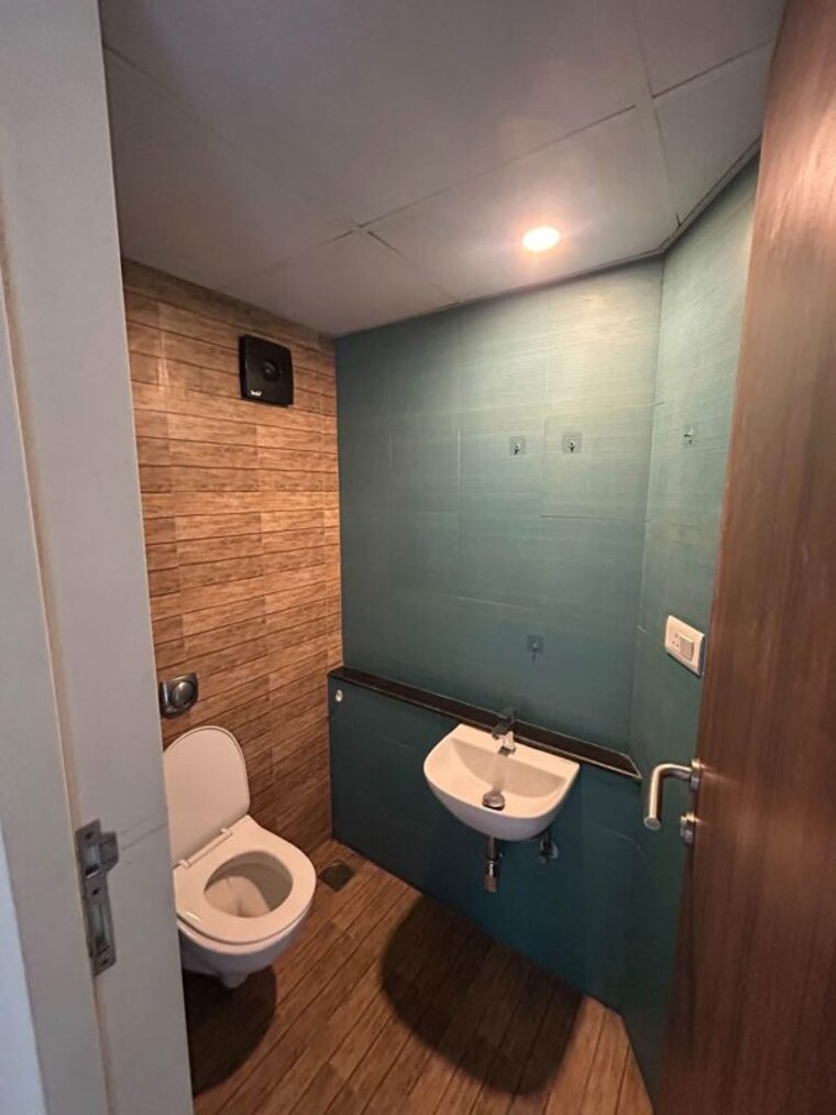 Bathroom, lodha-crown-quality-homes 1 Bedroom 317 Sq.Ft. Apartment In Majiwada Thane 10704290