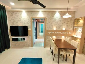2 BHK Apartment For Rent in Rustomjee Urbania Azziano, Thane West