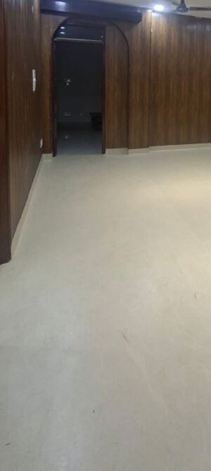 Room in 3 BHK Independent House at RWA Apartments Sector 30, Sector 30 – for Rent