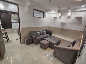 Team Area in 3 BHK Builder Floor at Malviya Nagar – for Rent