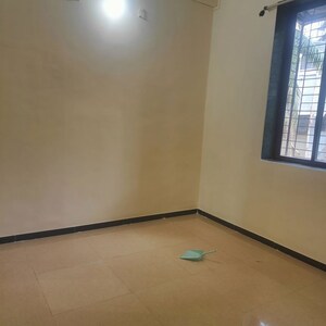 Room in 1 BHK Apartment at Adarsh Nagar Society, Worli – for Rent
