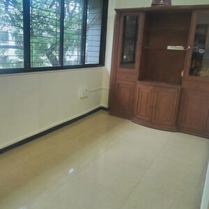 Room in 1 BHK Apartment at Adarsh Nagar Society, Worli – for Rent