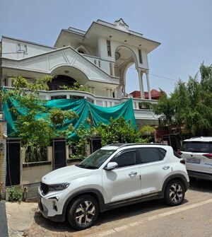 3 BHK Independent House For Sale in Sector 15