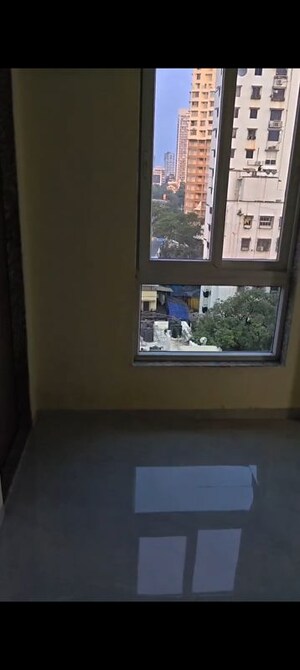 Furnished Amenities in 1 BHK Apartment at Mehta Arihant Tower, Dadar West – for Rent