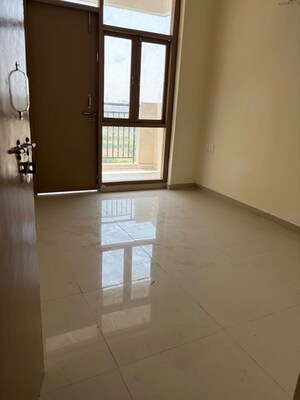 Room in 2 BHK Apartment at Pareena Om Apartments, Sector 112 – for Rent