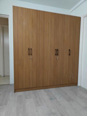Room in 3 BHK Apartment at Hiranandani Queensgate, Bannerghatta – for Rent