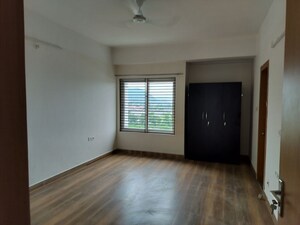 Room in 3 BHK Apartment at Universal Ecogreens, Lokhra – for Rent