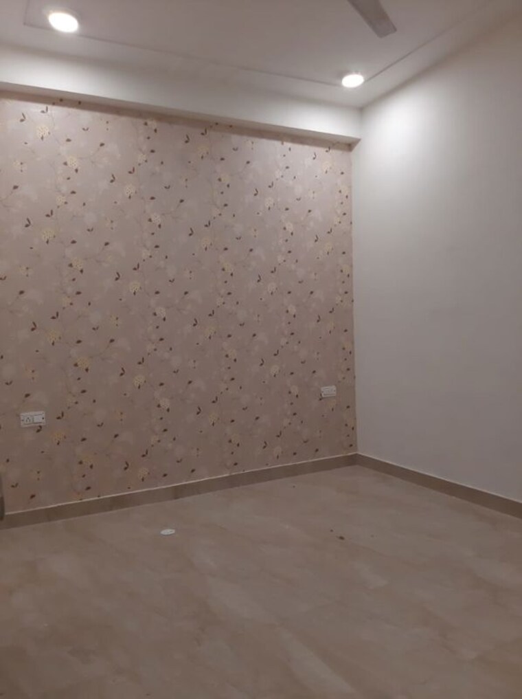 Room, sector 10a 2 Bedroom 1600 Sq.Ft. Independent House In Sector 10a Gurgaon 10704444