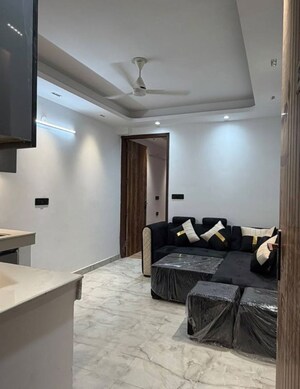 Team Area in 3 BHK Builder Floor at Subhash Nagar – for Rent