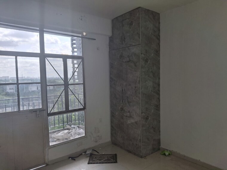 Room, signature-global-solera-2 2 Bedroom 634 Sq.Ft. Apartment In Sector 107 Gurgaon 10704461