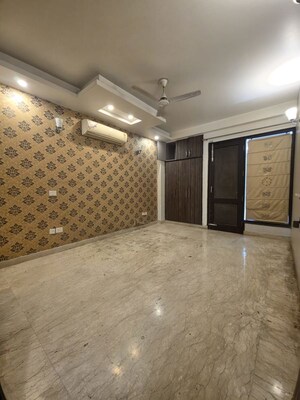 3 BHK Builder Floor For Rent in Sushant Lok I