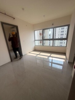 1 BHK Apartment For Rent in Lodha Amara
