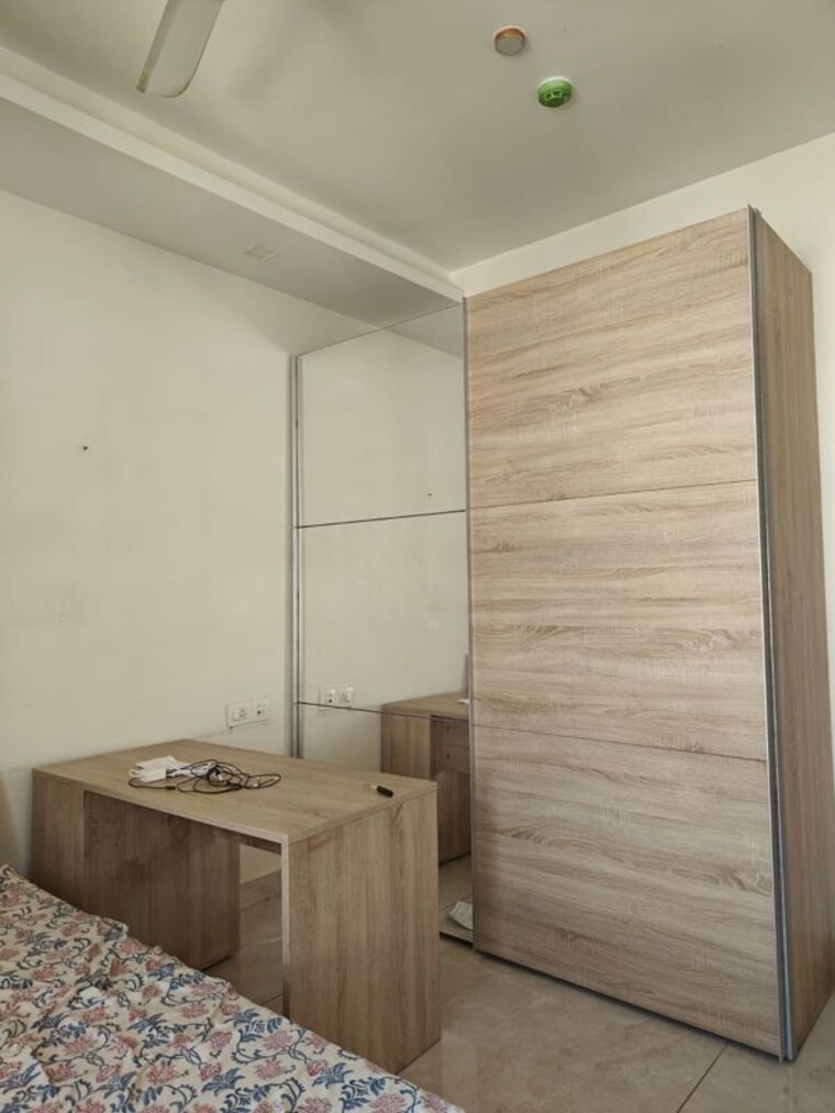 Room, hirandahalli 3 Bedroom 1500 Sq.Ft. Apartment In Hirandahalli Bangalore 10704452