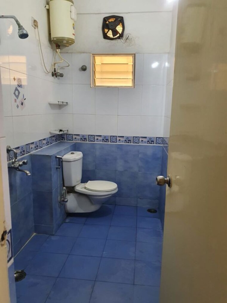 Bathroom, sai-residency-whitefields 3 Bedroom 1825 Sq.Ft. Apartment In Whitefields Hyderabad 10704460