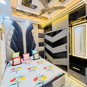 Team Area in 2 BHK Builder Floor at Uttam Nagar – for Sale