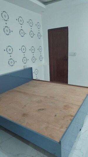 3 BHK Builder Floor For Rent in Vasundhara Sector 10