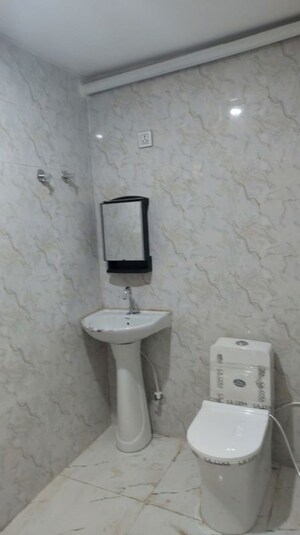 Bathroom in 3 BHK Builder Floor at Vasundhara Sector 10 – for Rent