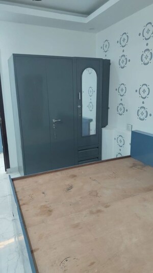 Bathroom in 3 BHK Builder Floor at Vasundhara Sector 10 – for Rent