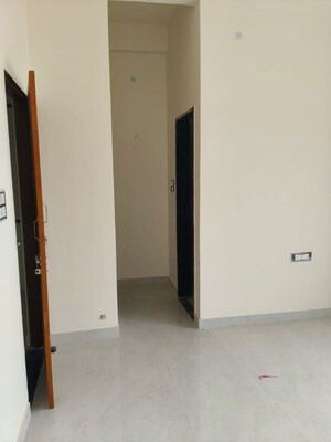 Room in 3 BHK Villa at Real Greens, Kalwar Road – for Sale