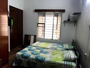 Bedroom in 2 BHK Apartment at Mahatma Gandhi Road – for Rent