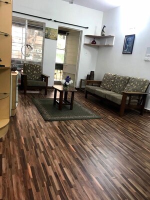 Room in 2 BHK Apartment at Mahatma Gandhi Road – for Rent