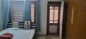 Room in 3 BHK Villa at Pali Road – for Rent