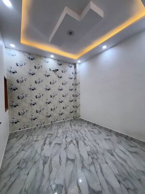 Bedroom in 3.5 BHK Independent House at Uttam Nagar – for Sale
