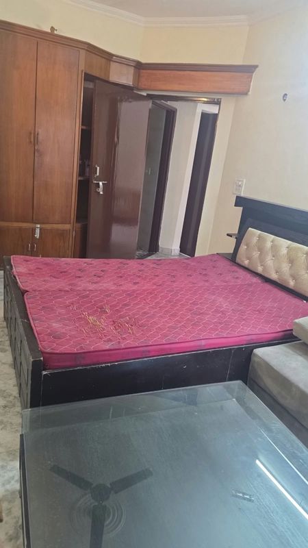 Room, dlf phase iv 2 Bedroom 1350 Sq.Ft. Builder Floor In Dlf Phase iv Gurgaon 10704525