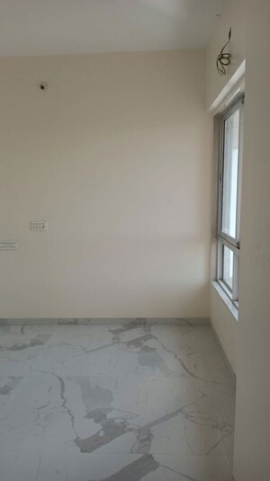 Room in 1 BHK Apartment at Piramal Revanta, Mulund West – for Rent