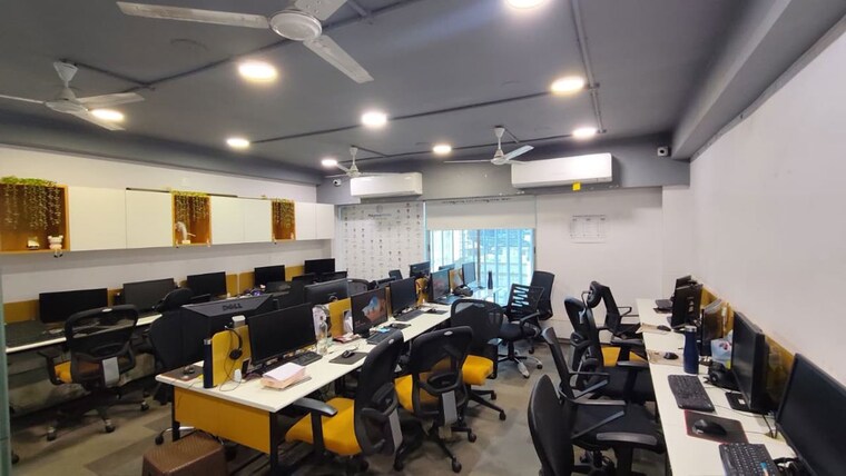 Team Area, shyamal Commercial Office Space 905 Sq.Ft. In Shyamal Ahmedabad 10704616