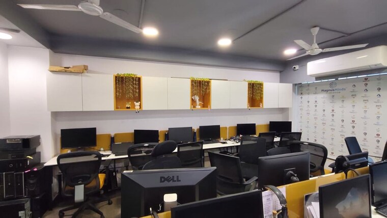 Team Area, shyamal Commercial Office Space 905 Sq.Ft. In Shyamal Ahmedabad 10704616