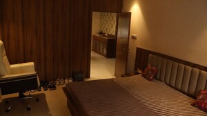 Bedroom in 1 BHK Apartment at Sheth Vasant Oasis, Andheri East – for Rent