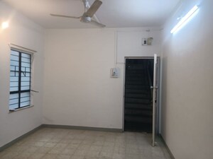 Room in 1 BHK Apartment at Ekta Nagar – for Rent