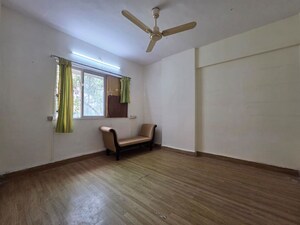 Room in 3 BHK Apartment at Gokuldham Colony – for Rent