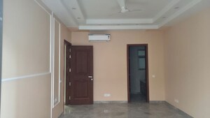 Building Lobby in 3 BHK Builder Floor at Safdarjung Enclave – for Rent