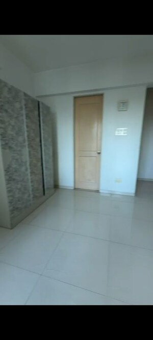 Room in 3 BHK Apartment at Vijay Residency Thane, Ghodbunder Road – for Sale