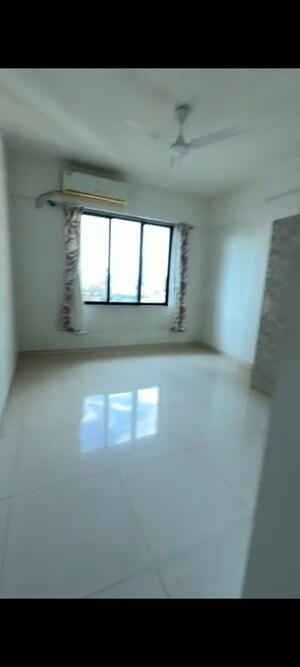 Room in 3 BHK Apartment at Vijay Residency Thane, Ghodbunder Road – for Sale
