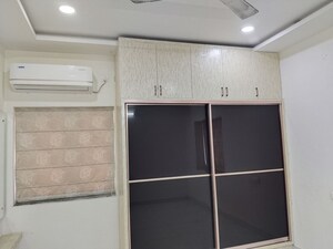 Room in 3 BHK Apartment at Kavuri Hills – for Rent