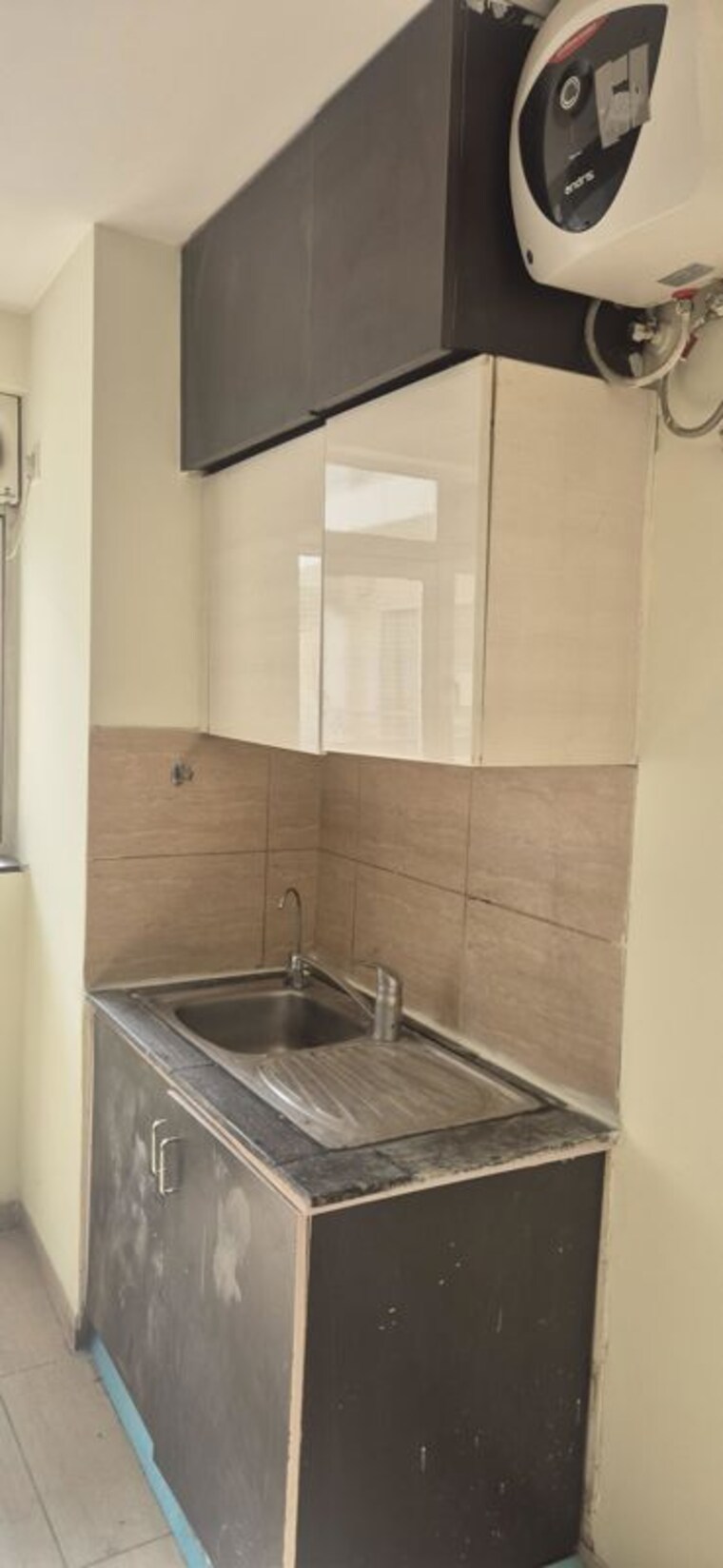 Bathroom, sector 22 3 Bedroom 1600 Sq.Ft. Builder Floor In Sector 22 Gurgaon 10704661
