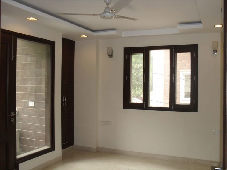 undefined, safdarjung enclave 3 Bedroom 1600 Sq.Ft. Builder Floor In Safdarjung Enclave Delhi 10704659