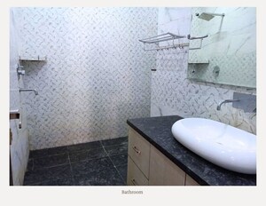 Bathroom in 3 BHK Builder Floor at Safdarjung Enclave – for Rent