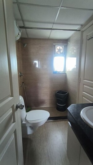 Bathroom in 2 BHK Builder Floor at Sector 21 – for Rent