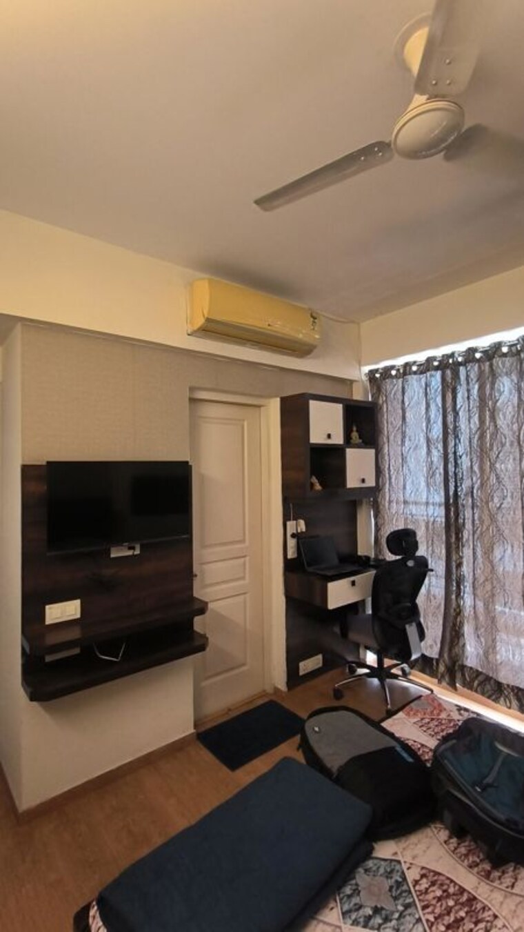 Living Room, sector 21 2 Bedroom 1200 Sq.Ft. Builder Floor In Sector 21 Gurgaon 10704717