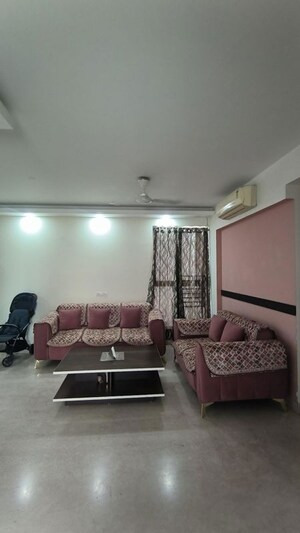 Living Room in 2 BHK Builder Floor at Sector 21 – for Rent
