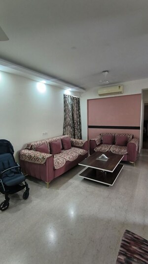 Living Room in 2 BHK Builder Floor at Sector 21 – for Rent