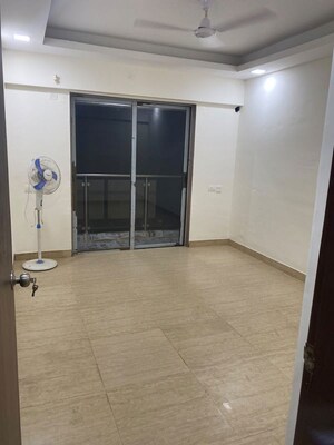 Master Bedroom in 2 BHK Apartment at HDIL Metropolis Residences, Andheri West – for Rent