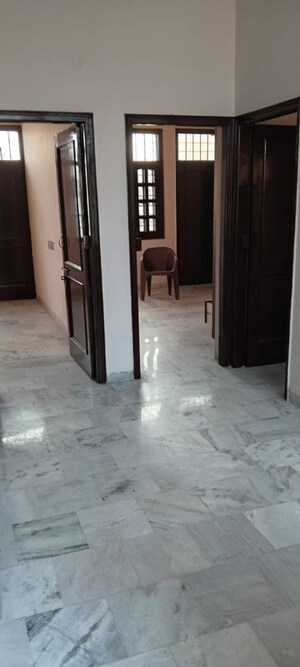 2 BHK Builder Floor For Rent in Sector 71
