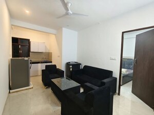 Team Area in 1 BHK Builder Floor at Saket – for Rent
