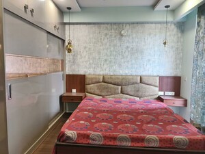 Bedroom in 3 BHK Builder Floor at Sector 21 – for Rent